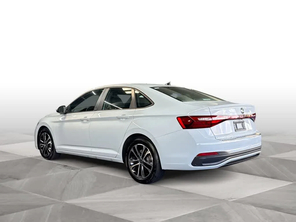 2026 Volkswagen Jetta Sport photo 6