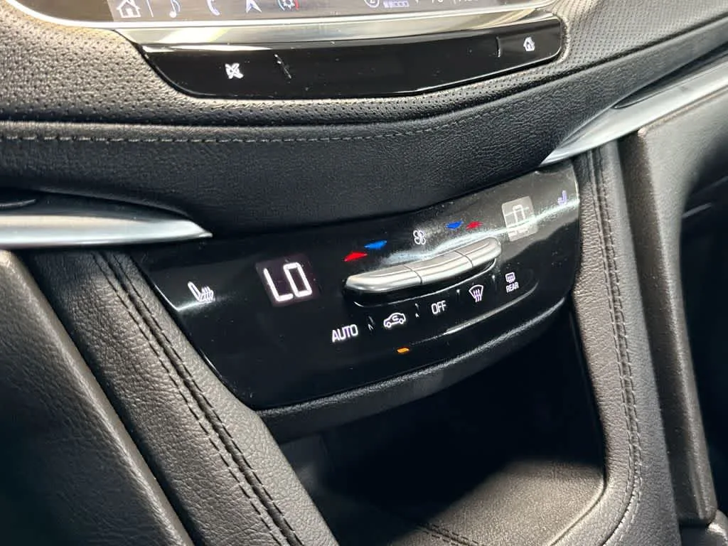 2024 Cadillac XT5 AWD Premium Luxury photo 19