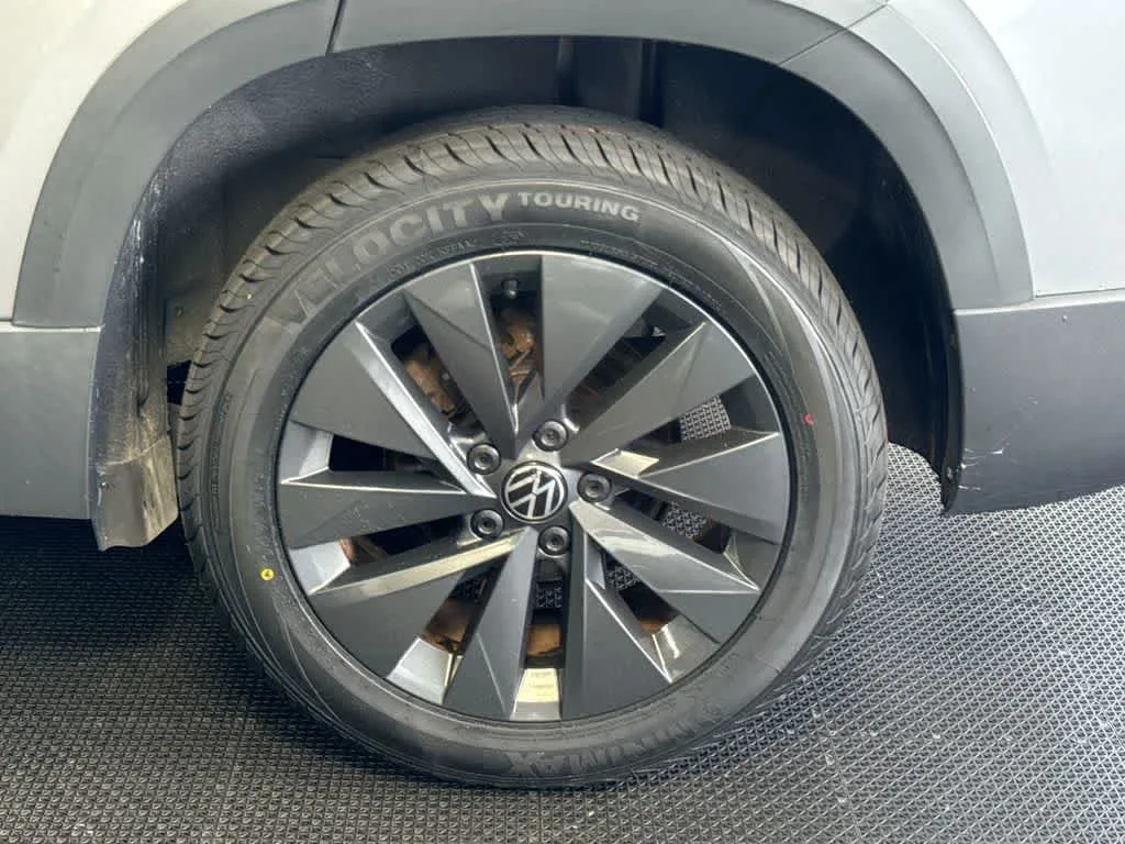 2023 Volkswagen Taos S photo 11