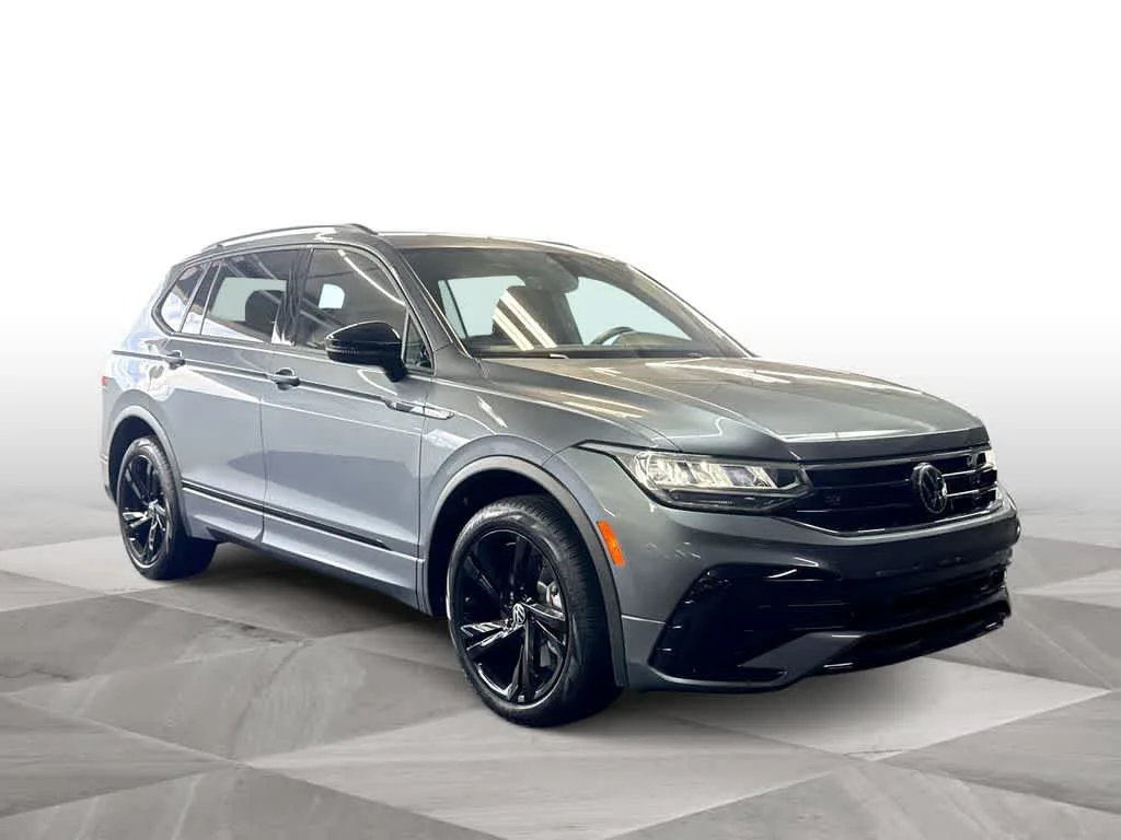 2023 Volkswagen Tiguan SE R-Line Black photo 2