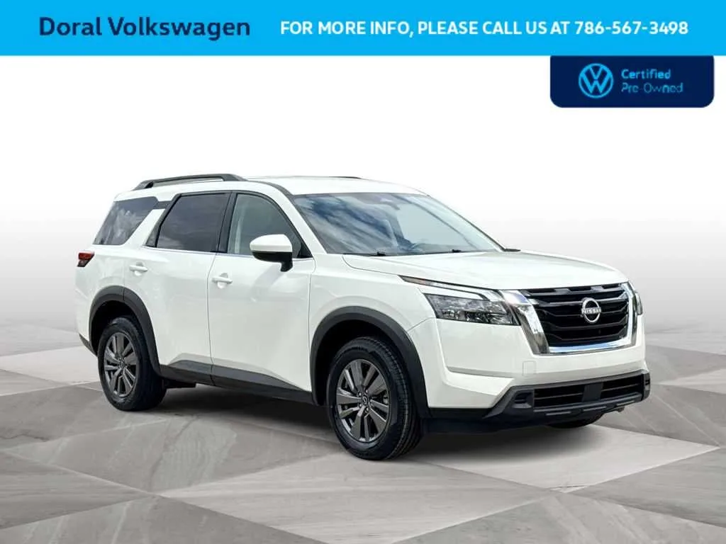 2025 Nissan Pathfinder SV photo 2