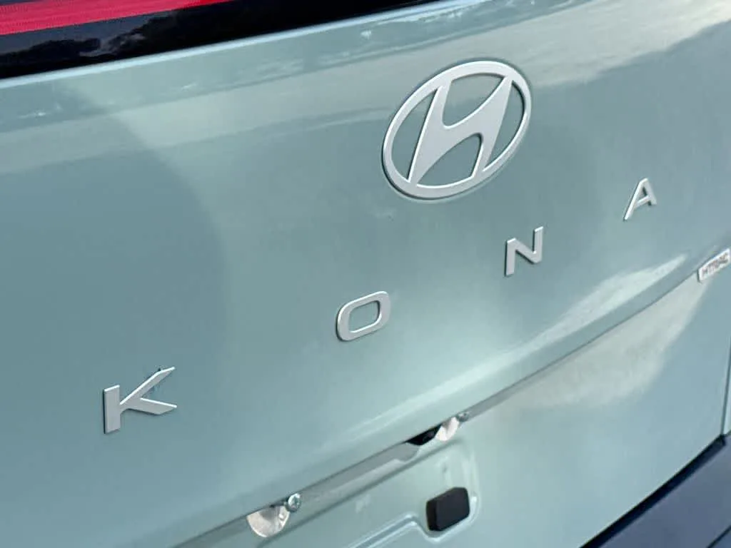2024 Hyundai Kona SEL photo 9