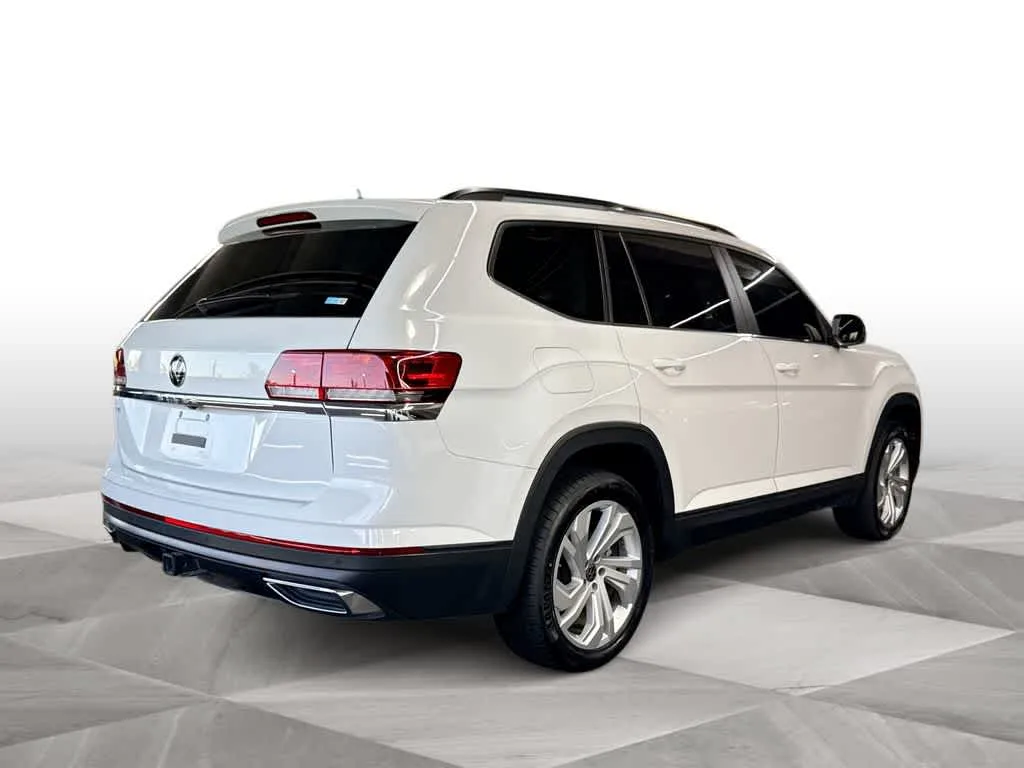 2022 Volkswagen Atlas 3.6L V6 SE w/Technology photo 7