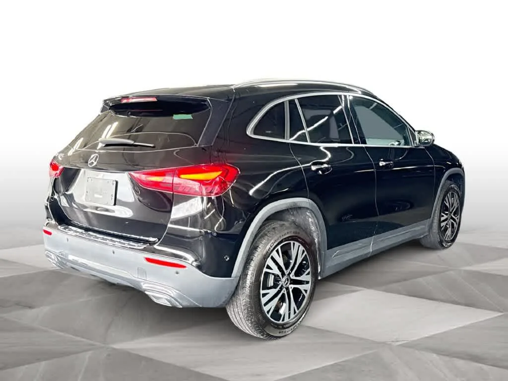 2025 Mercedes-Benz GLA 250 GLA 250 photo 8