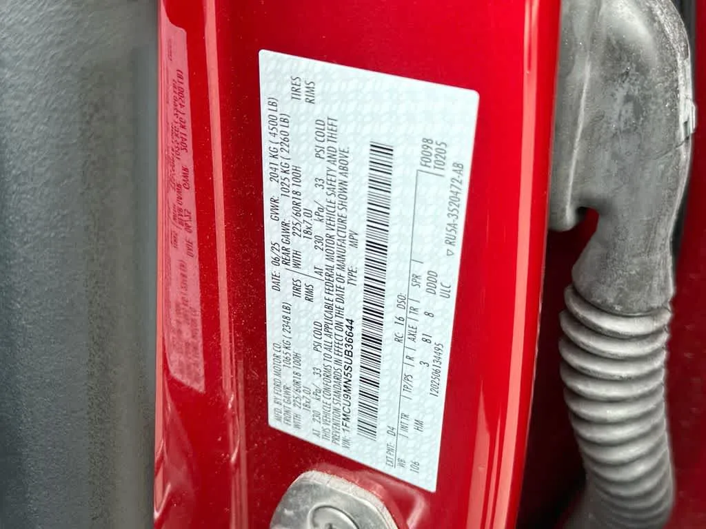 2025 Ford Escape ST-Line photo 29