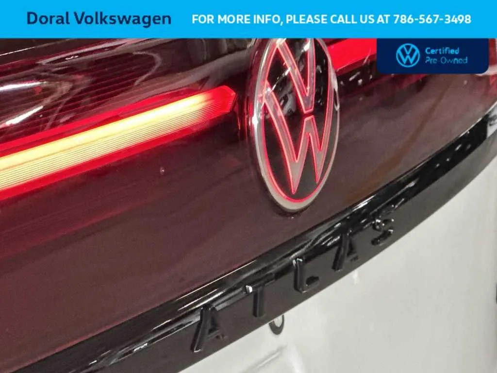 2025 Volkswagen Atlas Cross Sport 2.0T SEL R-Line Black photo 10