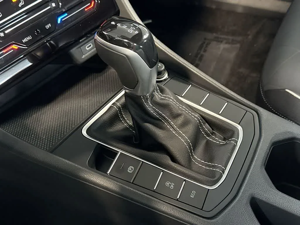 2026 Volkswagen Jetta Sport photo 20