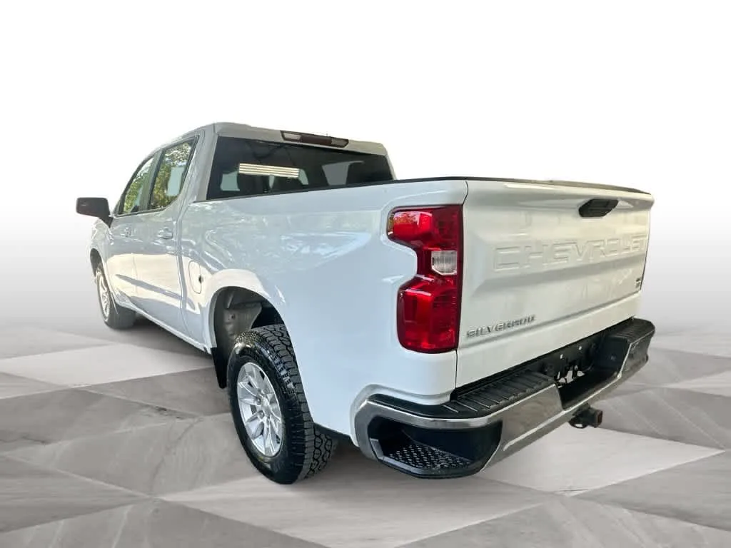 2021 Chevrolet Silverado 1500 LT photo 6