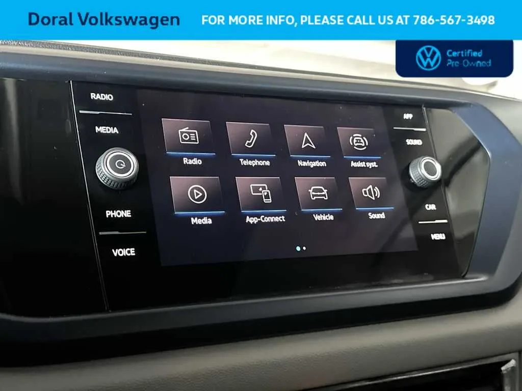2023 Volkswagen Taos SE photo 18