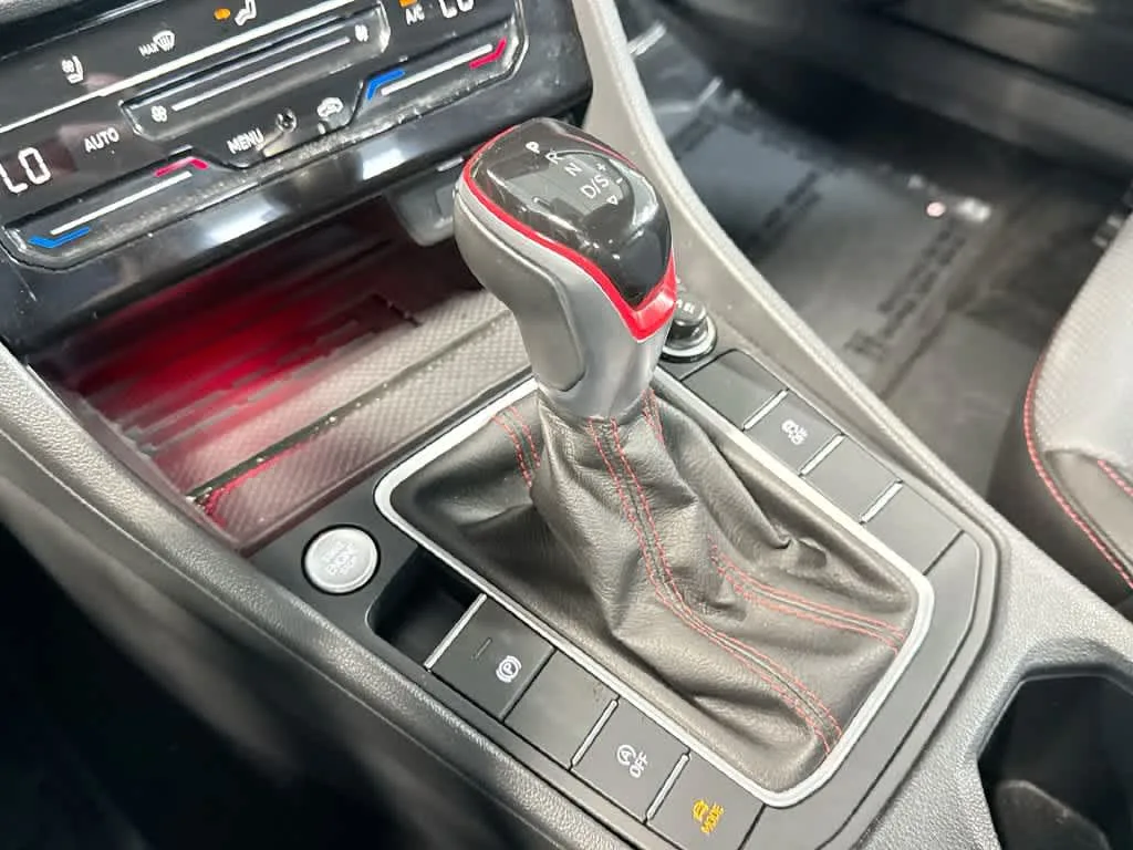 2025 Volkswagen Jetta GLI Autobahn photo 20