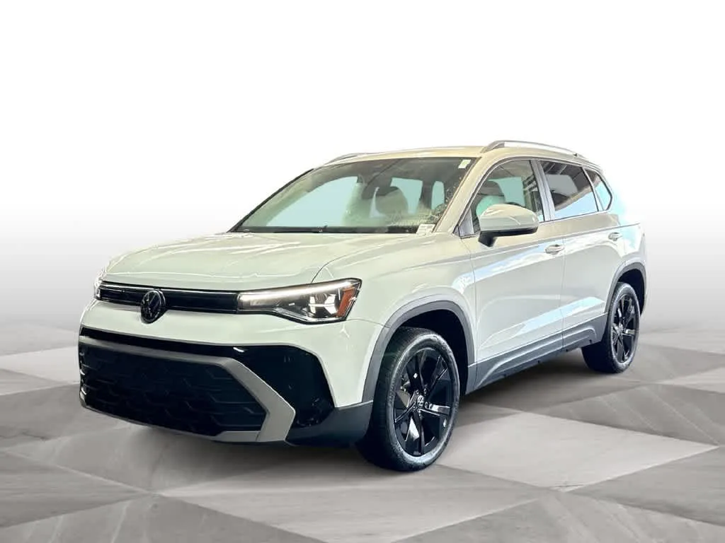 2026 Volkswagen Taos SE photo 4