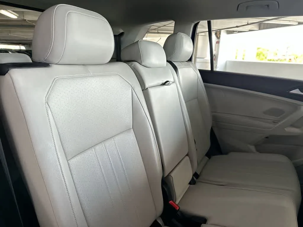 2024 Volkswagen Tiguan SE photo 26