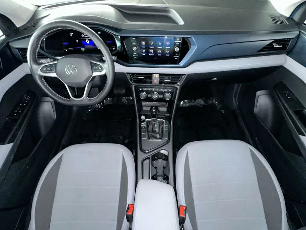 2024 Volkswagen Taos SE photo 24
