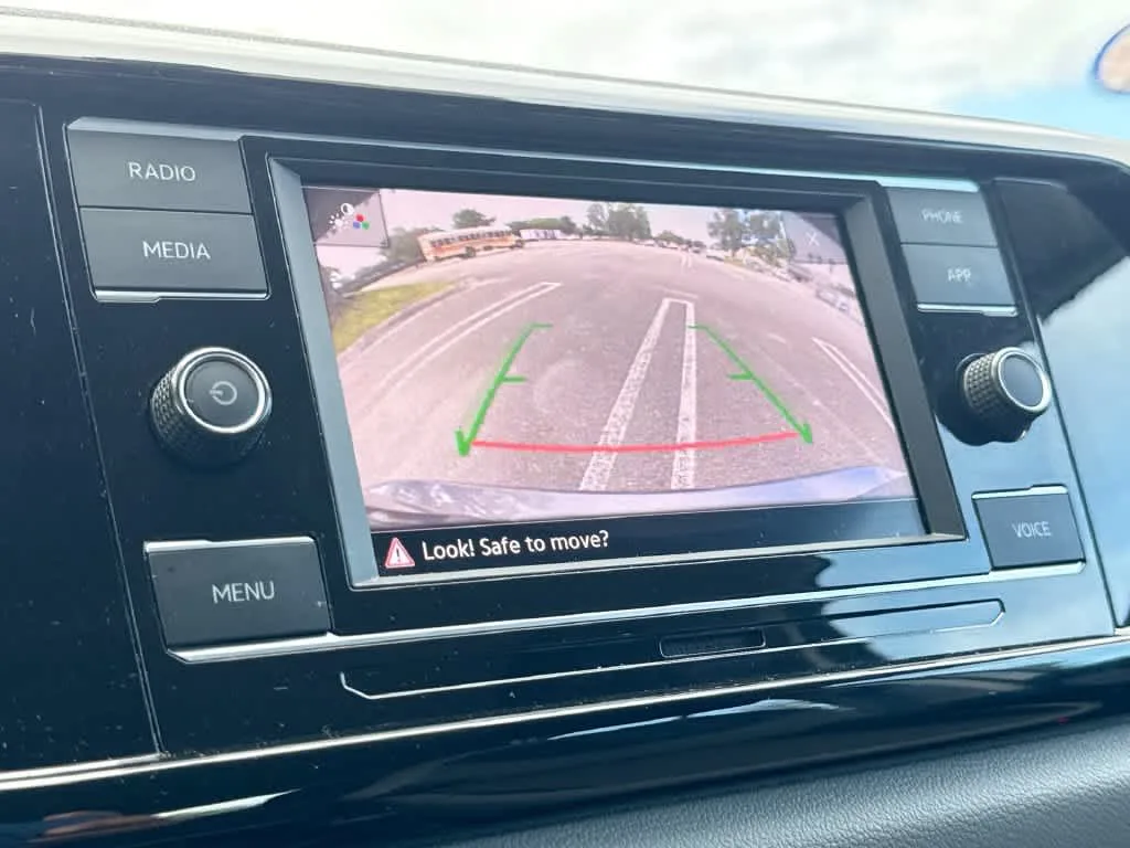 2023 Volkswagen Taos S photo 18