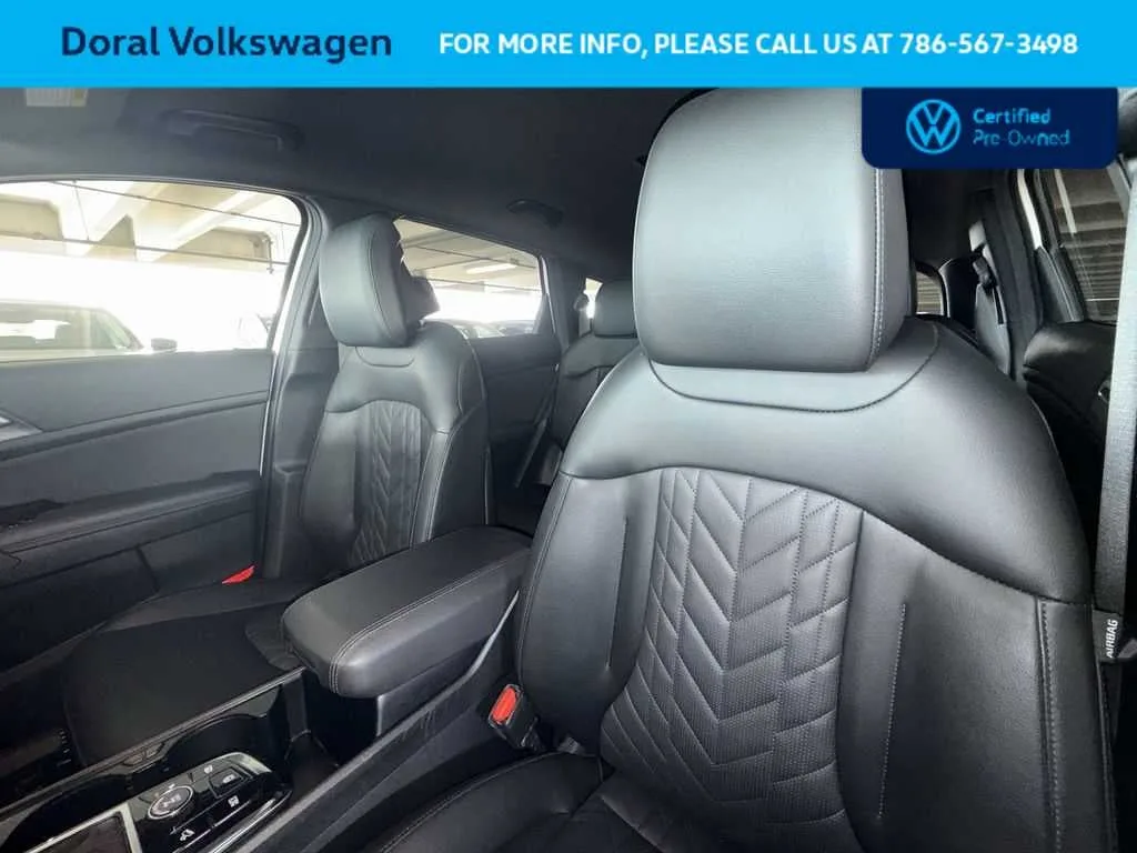 2025 Kia Sportage X-Line photo 14