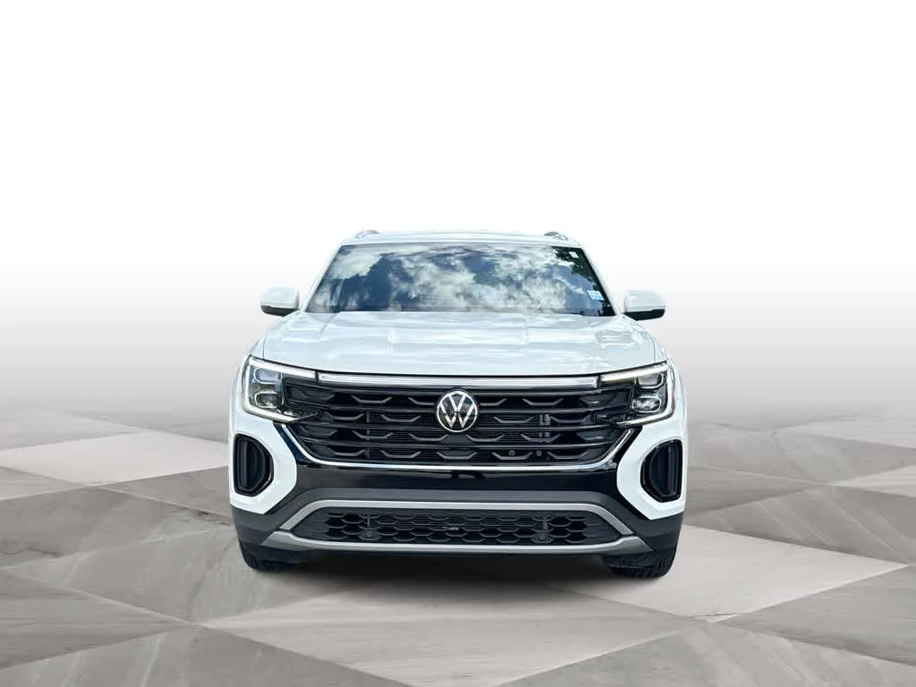 2025 Volkswagen Atlas Cross Sport 2.0T SE photo 3