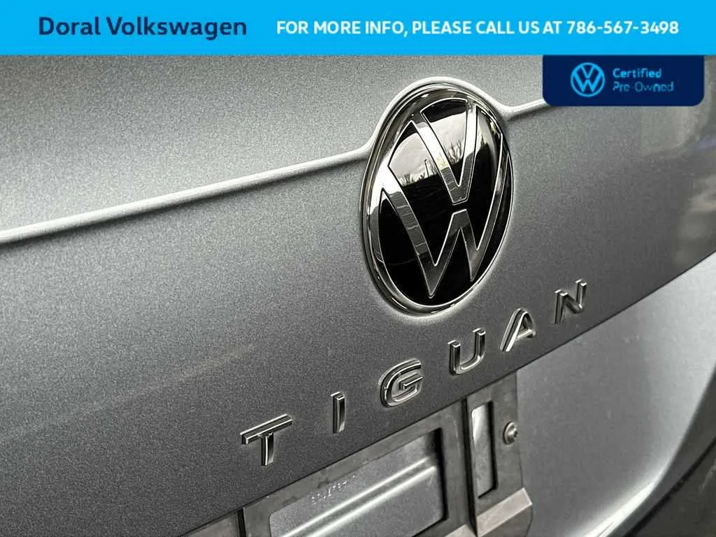 2023 Volkswagen Tiguan SE photo 10