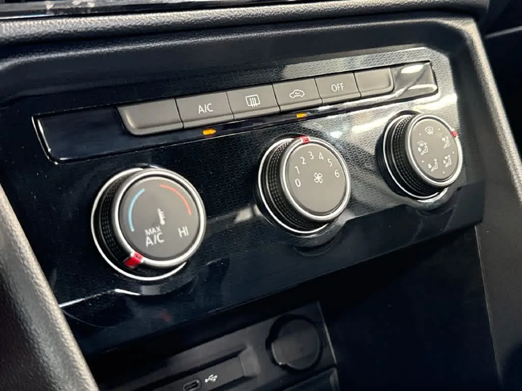 2026 Volkswagen Taos S photo 19