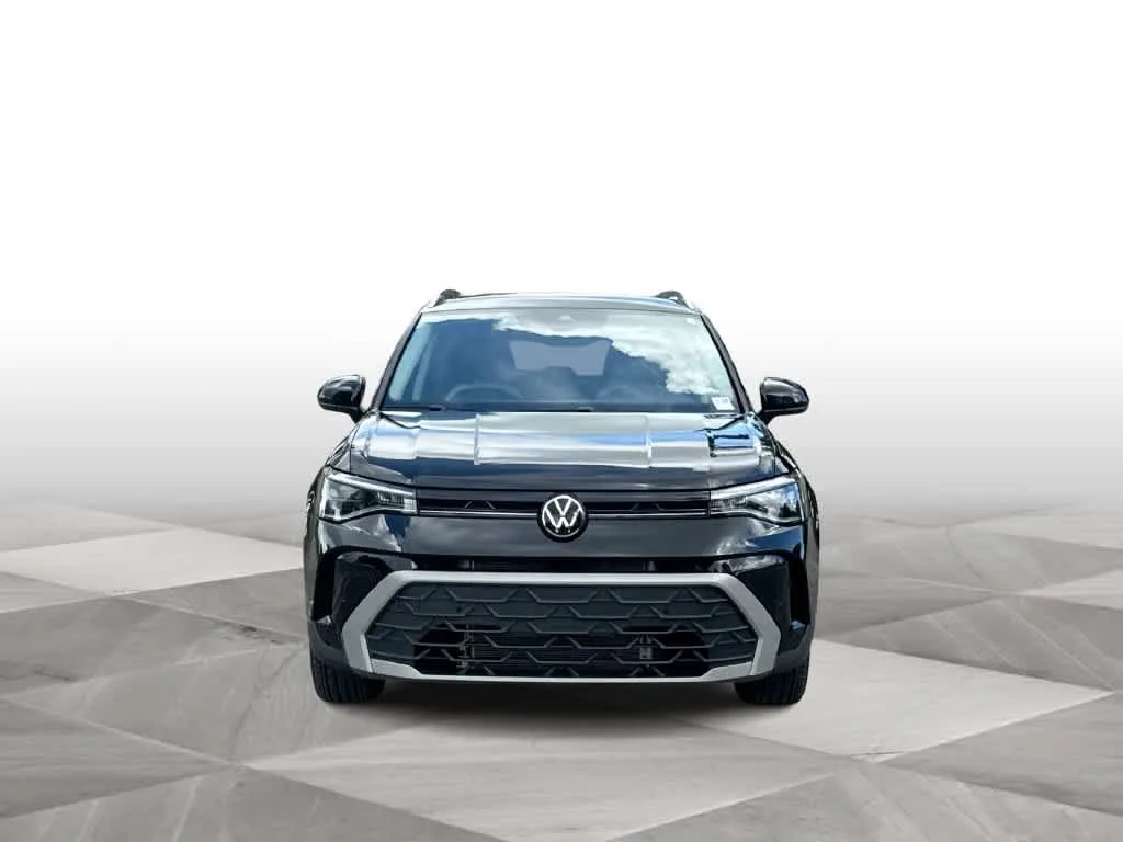 2026 Volkswagen Taos SE photo 3