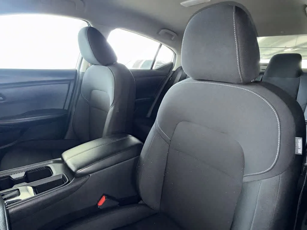2025 Nissan Sentra S photo 14