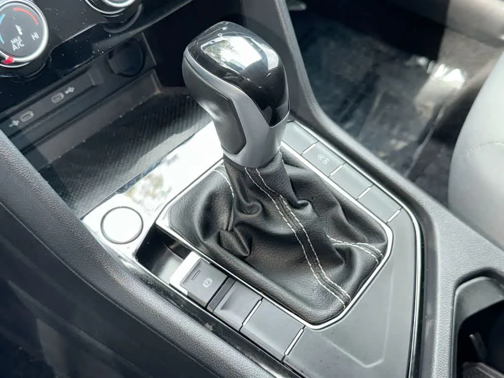 2024 Volkswagen Taos S photo 20