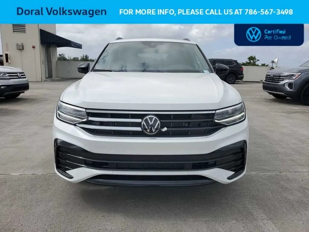 2024 Volkswagen Tiguan SE R-Line Black photo 10