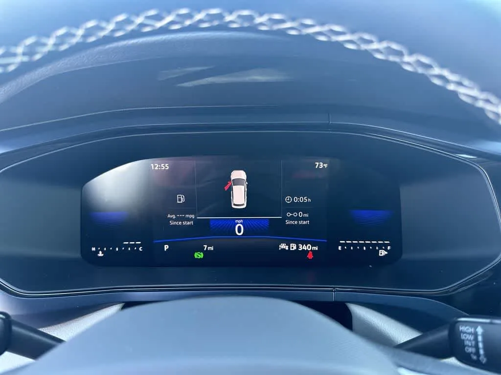 2024 Volkswagen Taos SE photo 26