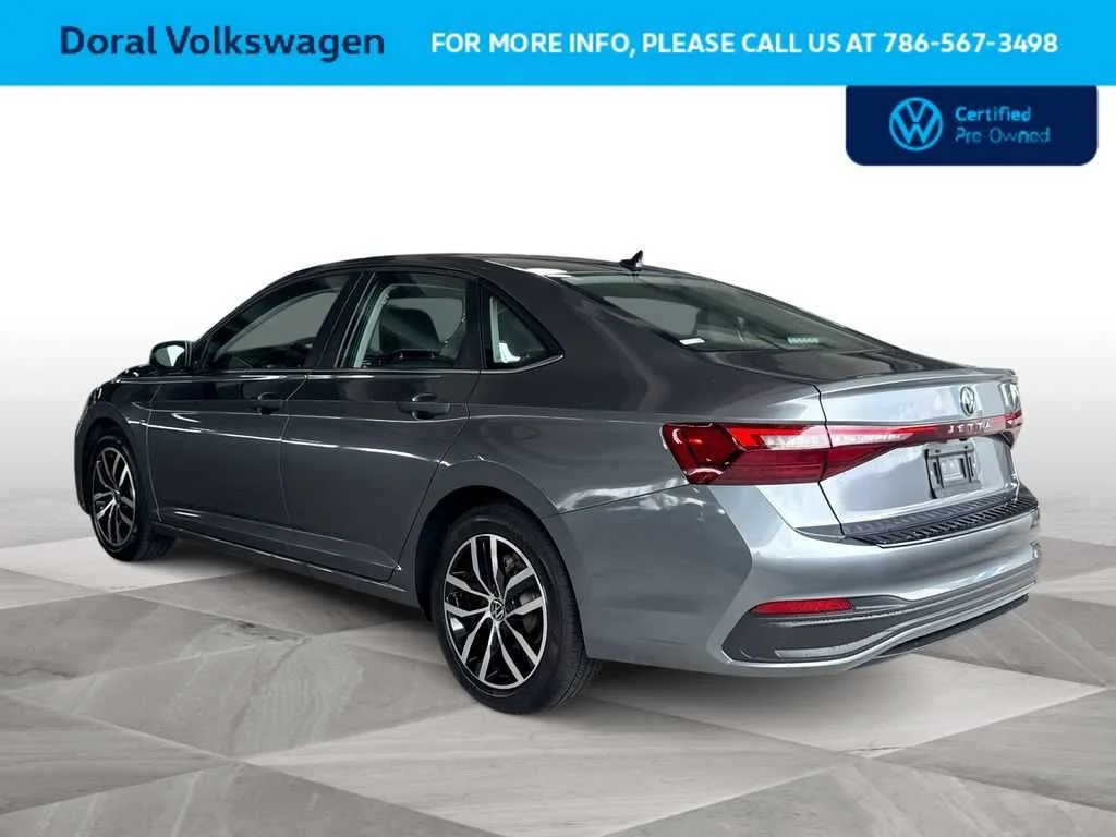 2025 Volkswagen Jetta SE photo 6