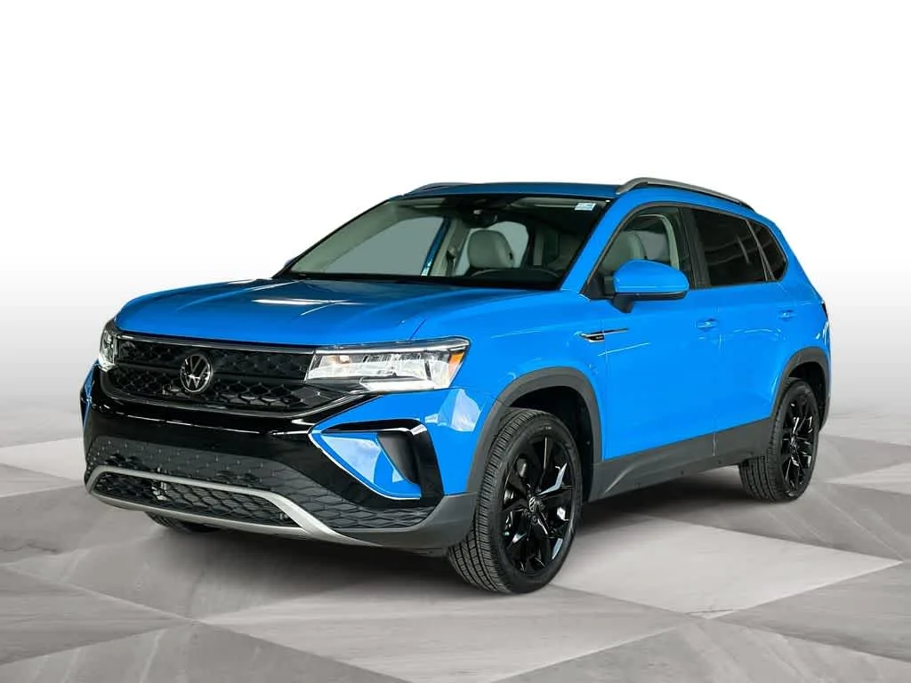 2024 Volkswagen Taos SE photo 4