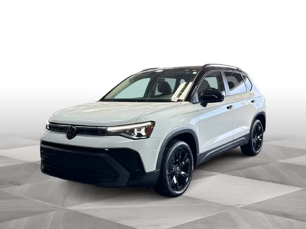 2026 Volkswagen Taos SE Black photo 4