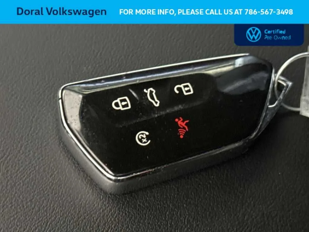 2025 Volkswagen Atlas Cross Sport 2.0T SE w/Technology photo 28