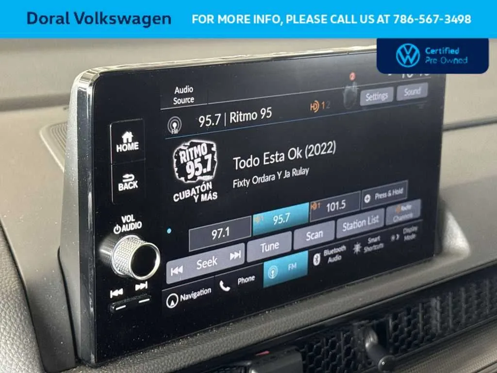 2025 Honda CR-V Hybrid Sport Touring photo 18