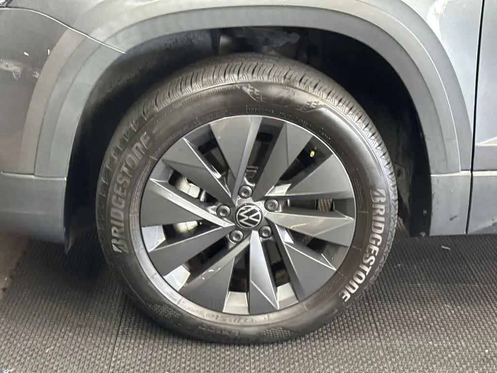 2023 Volkswagen Taos S photo 11