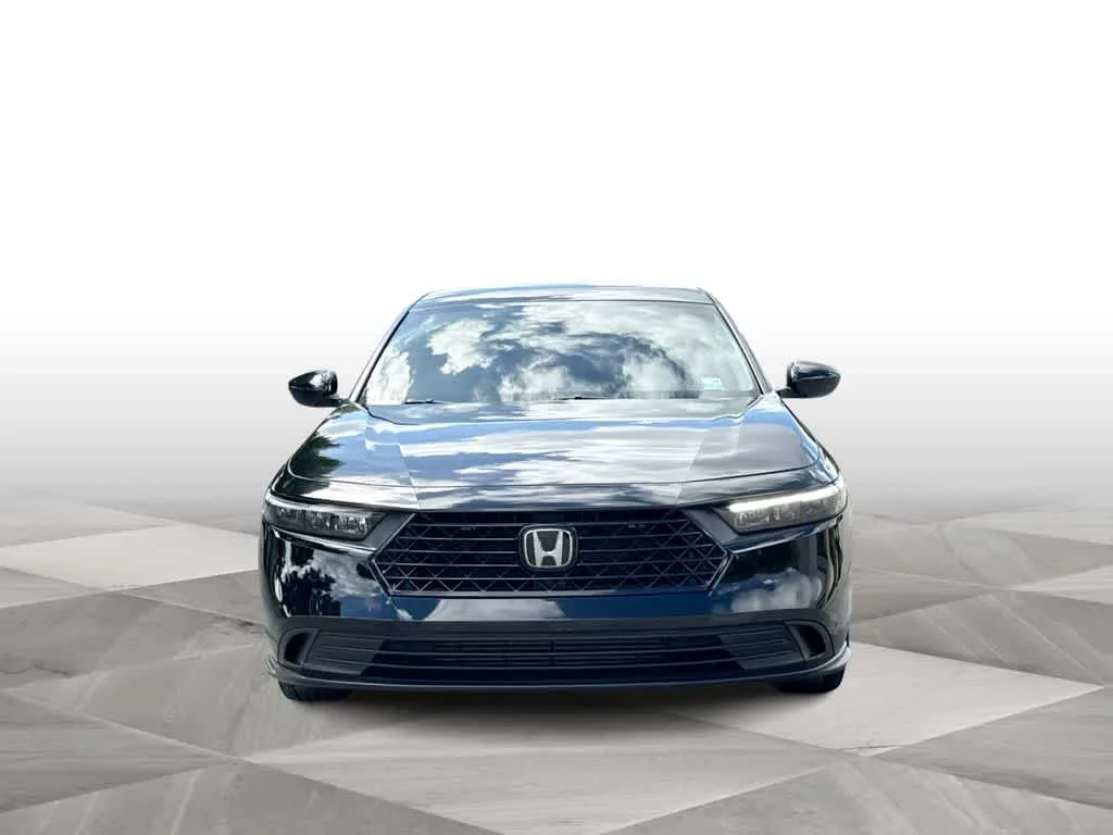 2023 Honda Accord LX photo 3
