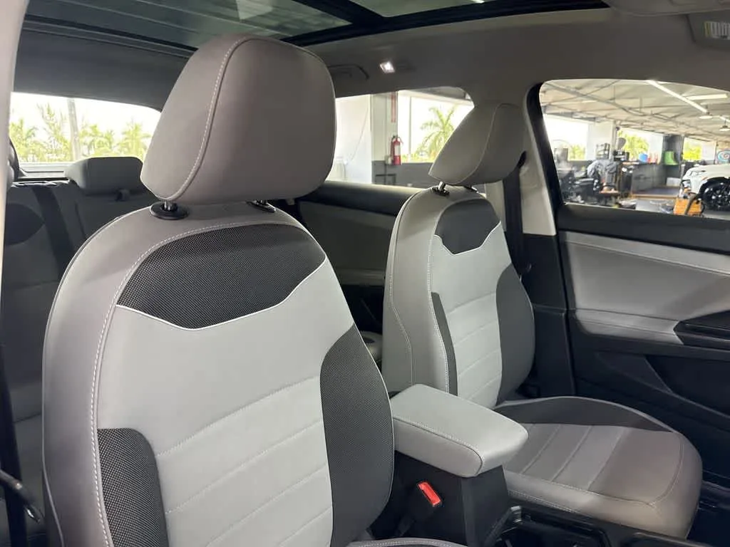 2024 Volkswagen Taos SE photo 27