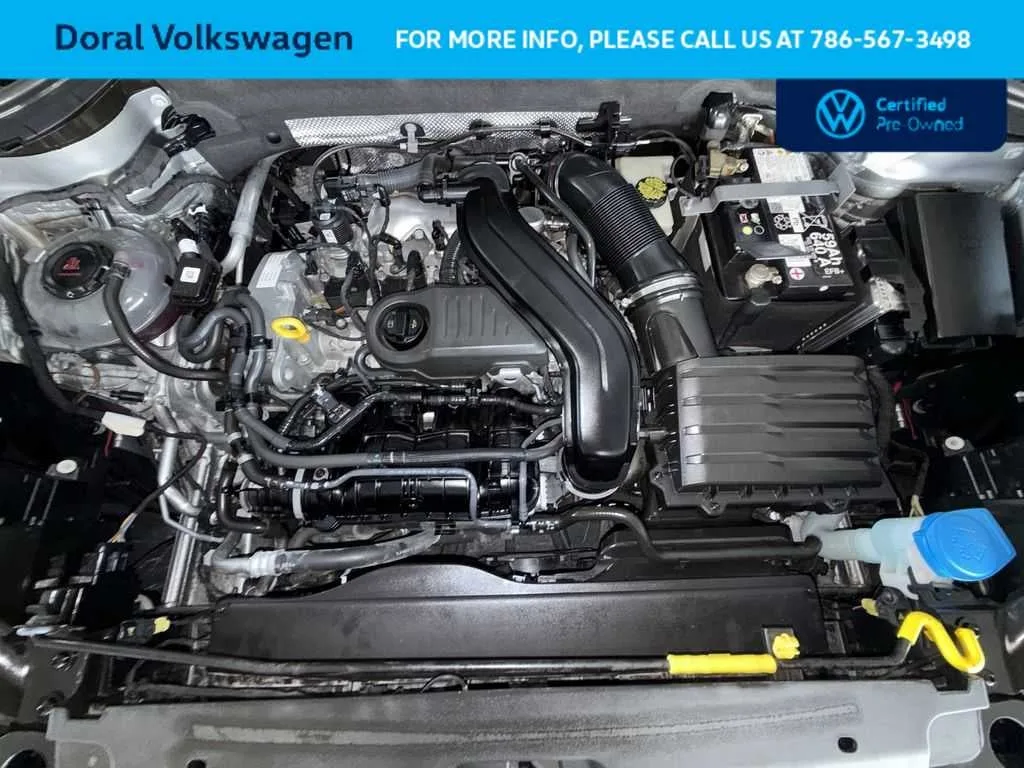 2024 Volkswagen Taos SE photo 12