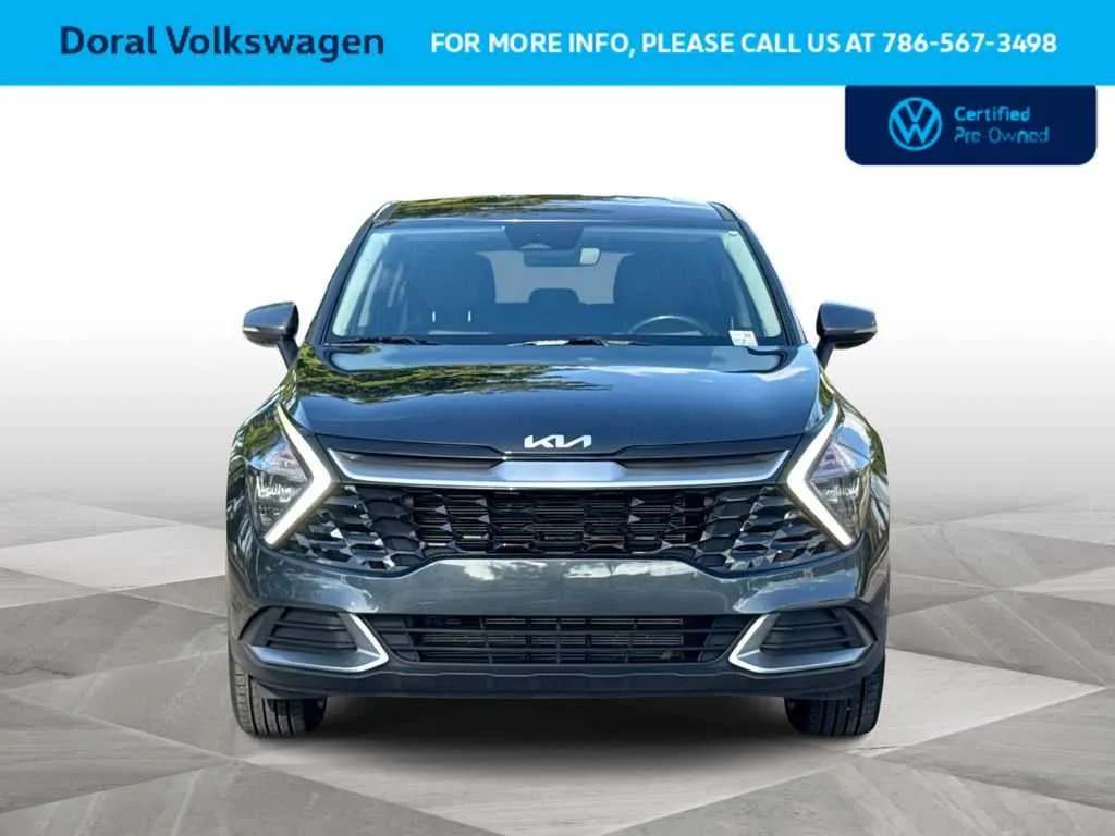 2023 Kia Sportage EX photo 3