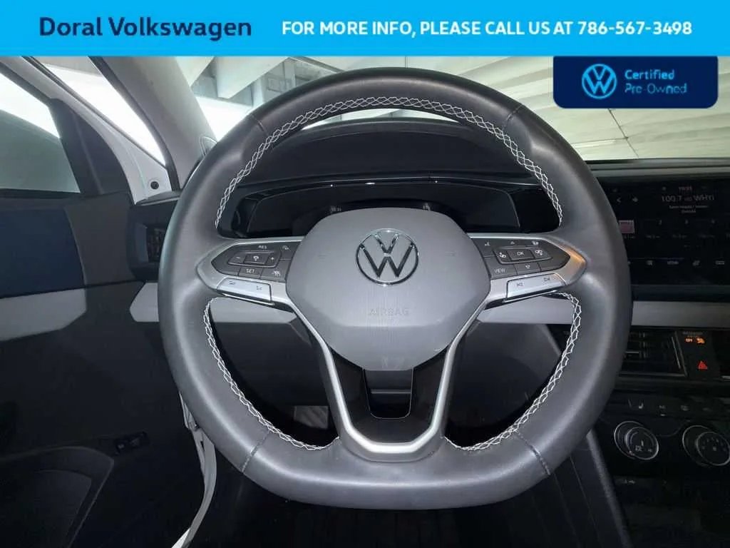 2023 Volkswagen Taos SE photo 15