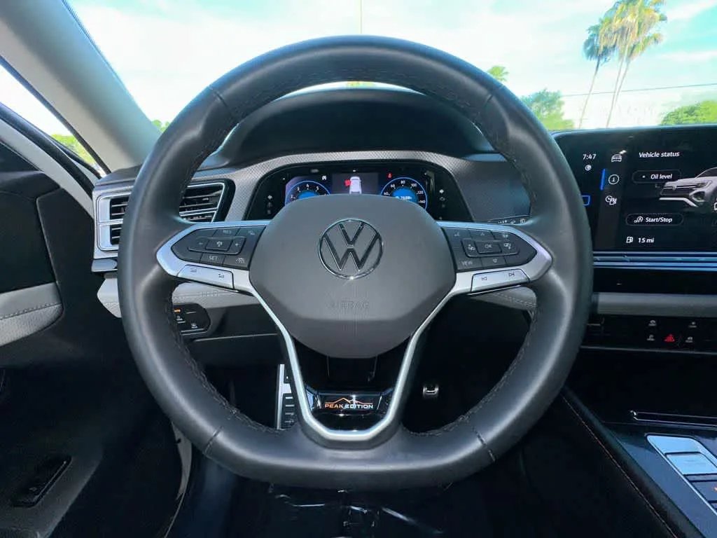 2024 Volkswagen Atlas 2.0T Peak Edition SE w/Technology photo 15