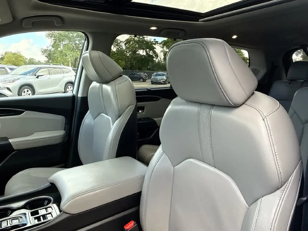 2024 Honda Pilot Touring photo 14