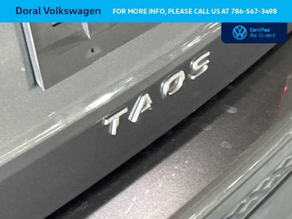 2022 Volkswagen Taos SE photo 10