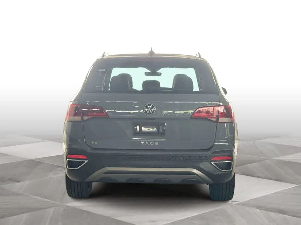 2023 Volkswagen Taos SE photo 7