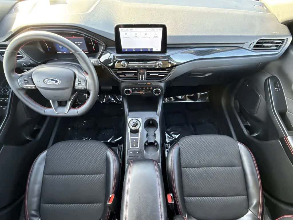 2025 Ford Escape ST-Line photo 24
