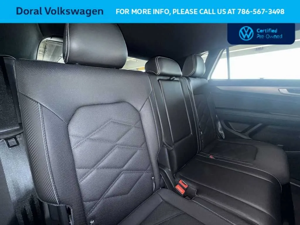 2025 Volkswagen Atlas Cross Sport 2.0T SE w/Technology photo 26