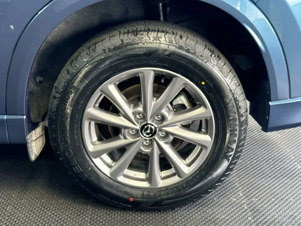 2024 Mazda CX-5 2.5 S Preferred Package photo 11
