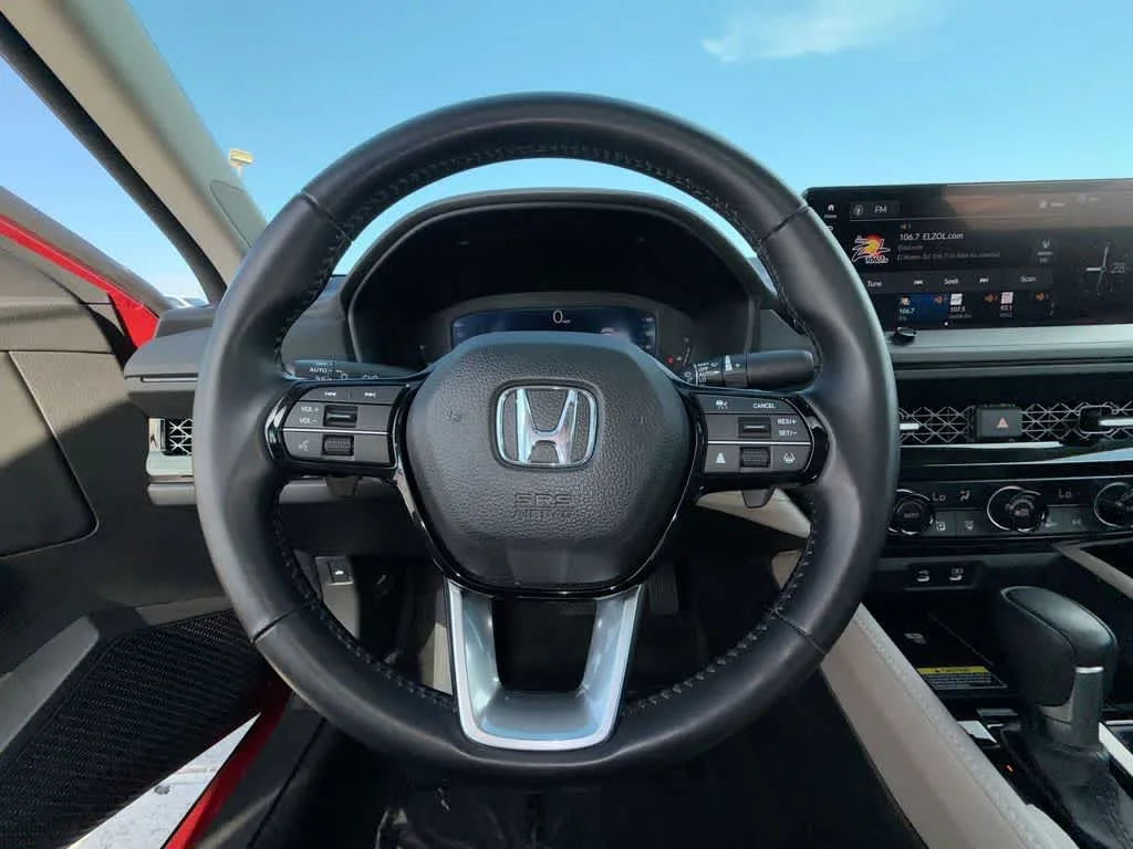 2023 Honda Accord Hybrid Touring photo 15