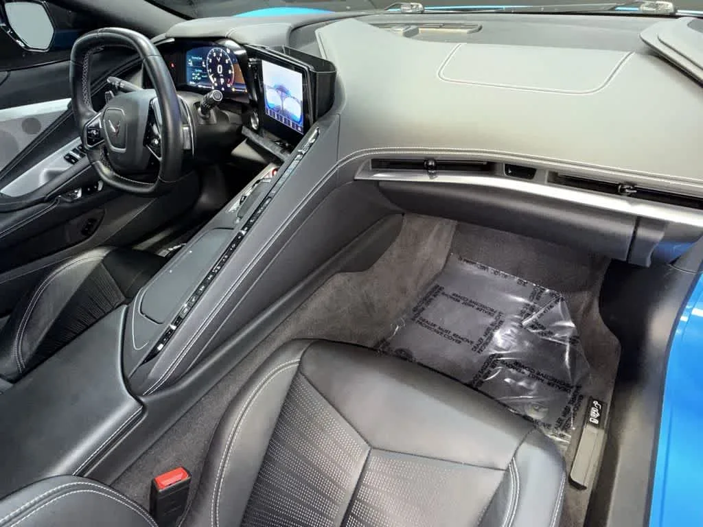 2023 Chevrolet Corvette 2LT photo 27