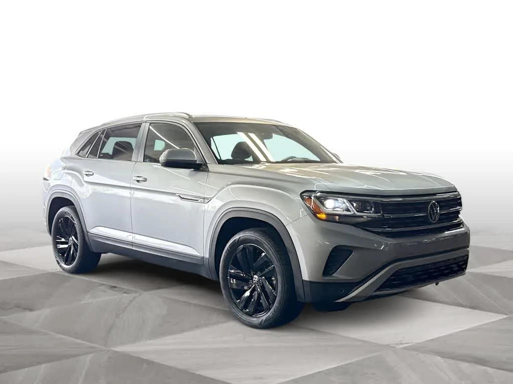 2023 Volkswagen Atlas Cross Sport 2.0T SE w/Technology photo 2