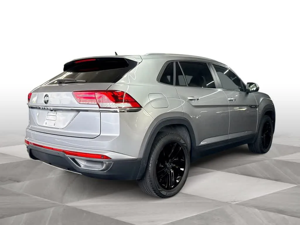 2023 Volkswagen Atlas Cross Sport 2.0T SE w/Technology photo 8