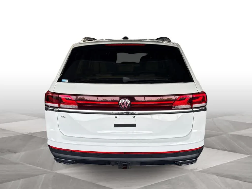 2024 Volkswagen Atlas 2.0T SE w/Technology photo 7